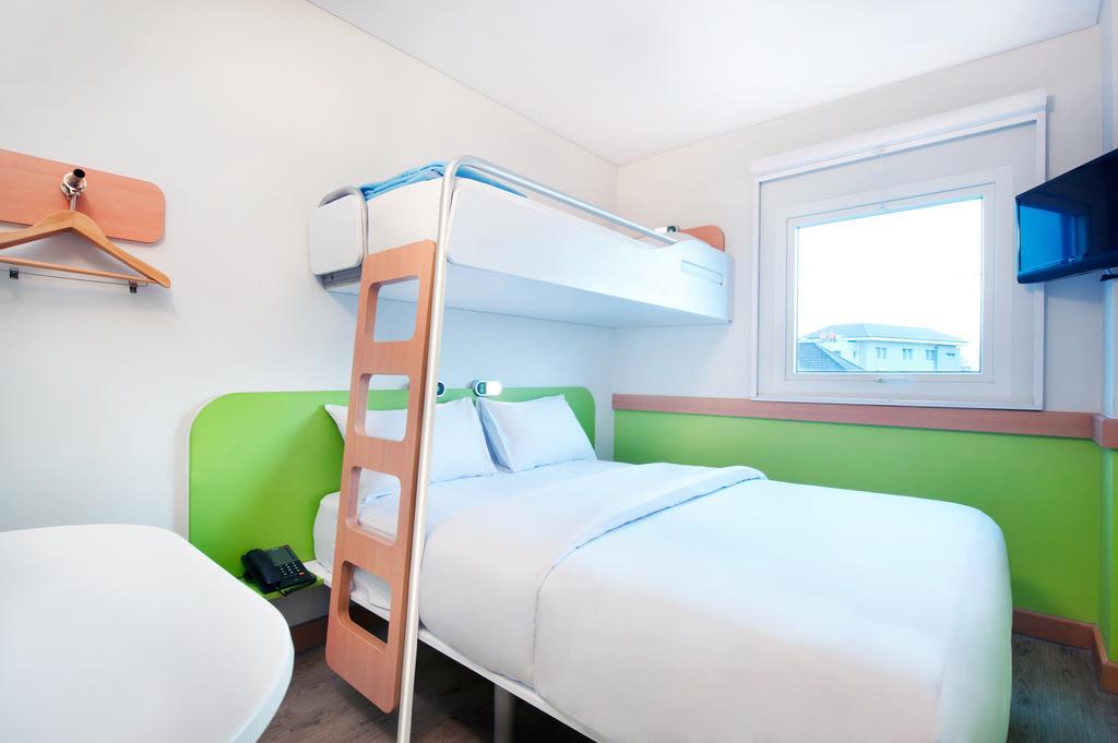 Ibis Budget Tendean - Chse Certified