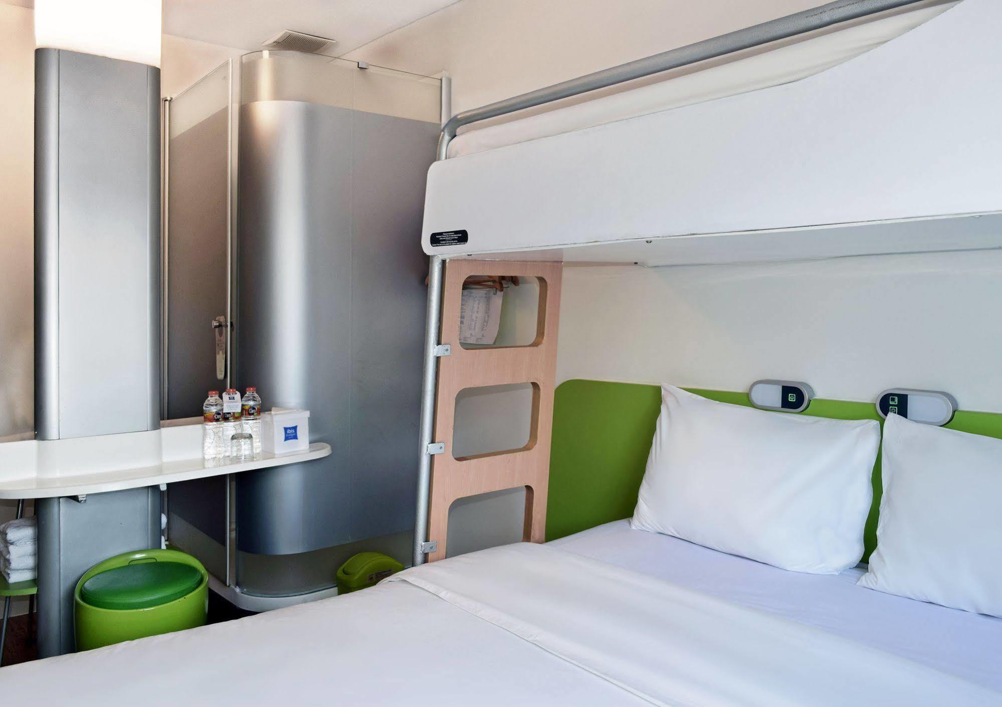 Ibis Budget Tendean - Chse Certified 2* Semarang